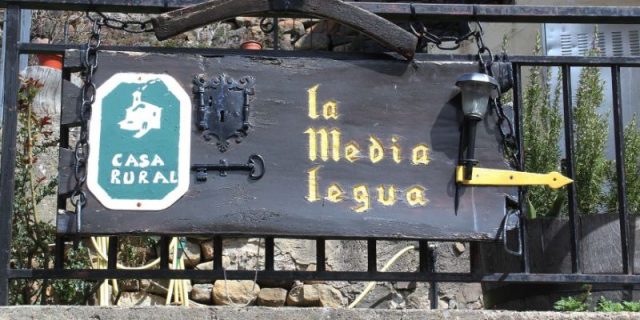 Casa Media Legua