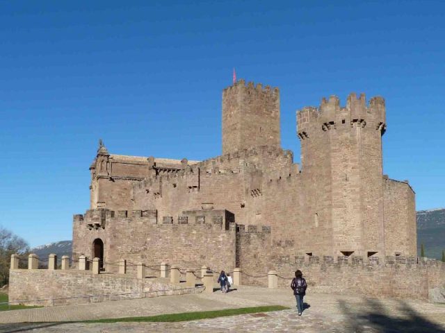 CASTILLO DE JAVIER
