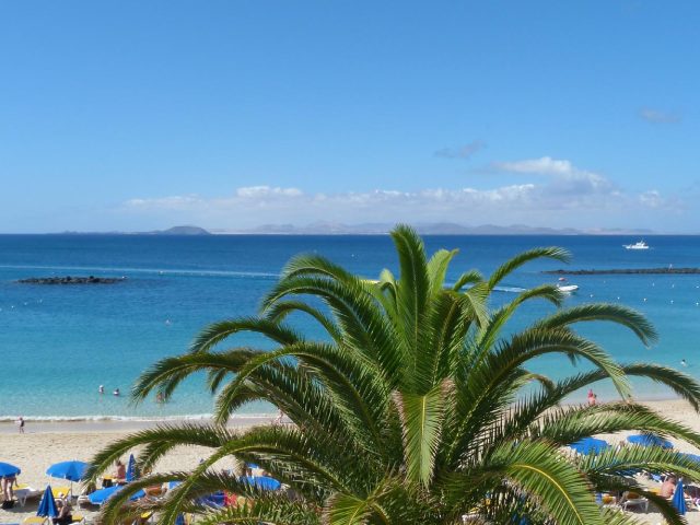 PLAYA BLANCA – PUNTA DEL PAPAGAYO