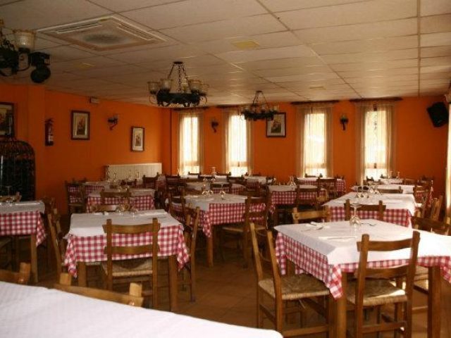 Hotel Restaurante Valdevenados**