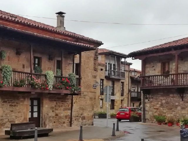 LIÉRGANES