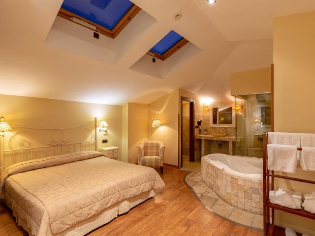 Hotel Pujadas***