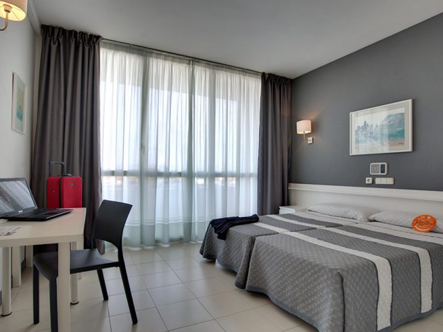 Hotel elvilla Castejón***