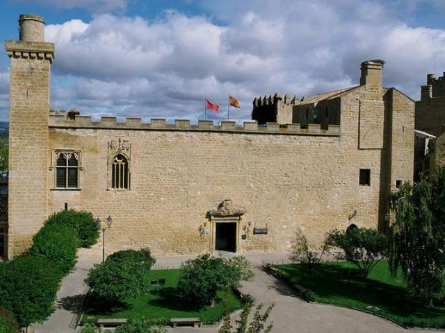 Parador de Turismo Olite***