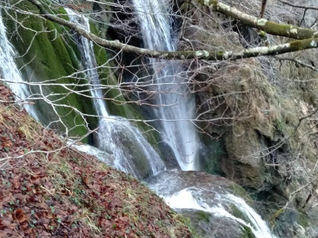 CASCADAS DE TOBERÍA