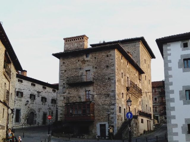 ARCENIEGA / ARTZINIEGA