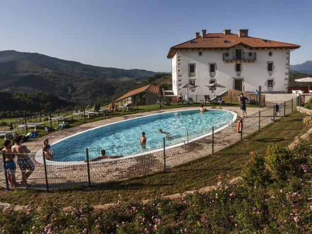 Palacio Yrisarri-IrriSarri Land***