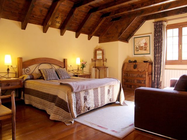 HOTEL RURAL ESEVERRY