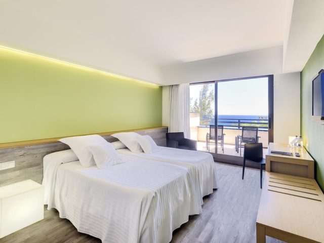 Occidental Lanzarote Playa****