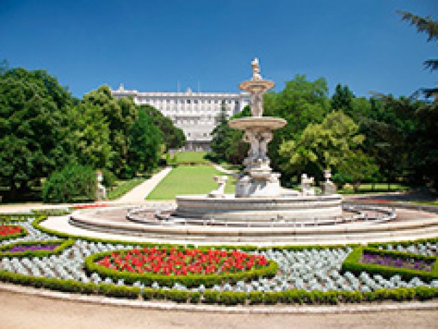 Tour Palacio Real y los Jardines